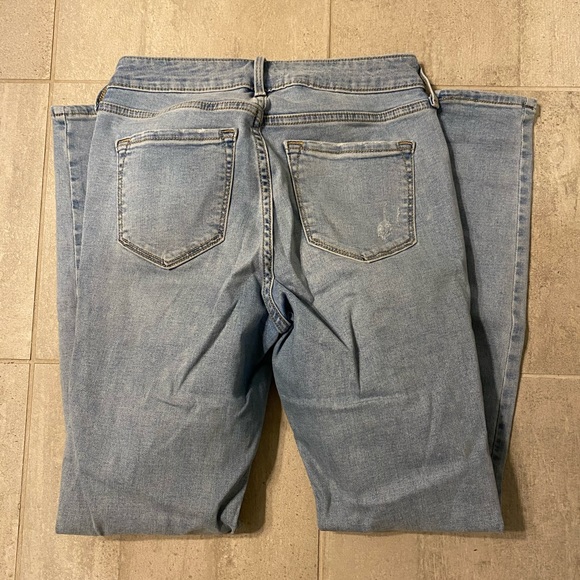 Old Navy Rockstar Super Skinny Jeans - Picture 5 of 5